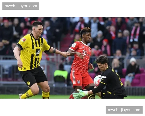 拜仁传球成功率90%控场，但上半场进攻三区效率仅为12%